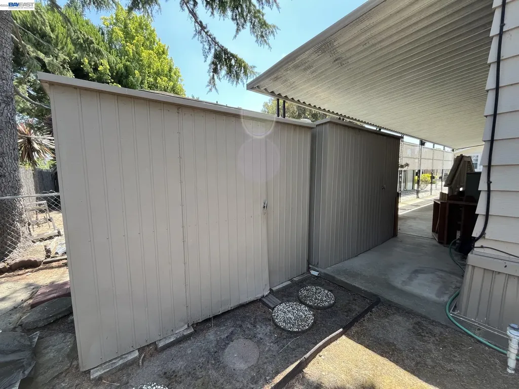 1285 Sussex Way Hayward CA 94544