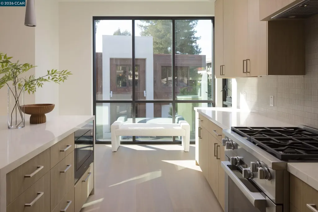 950 Hough Avenue Lafayette CA 94549