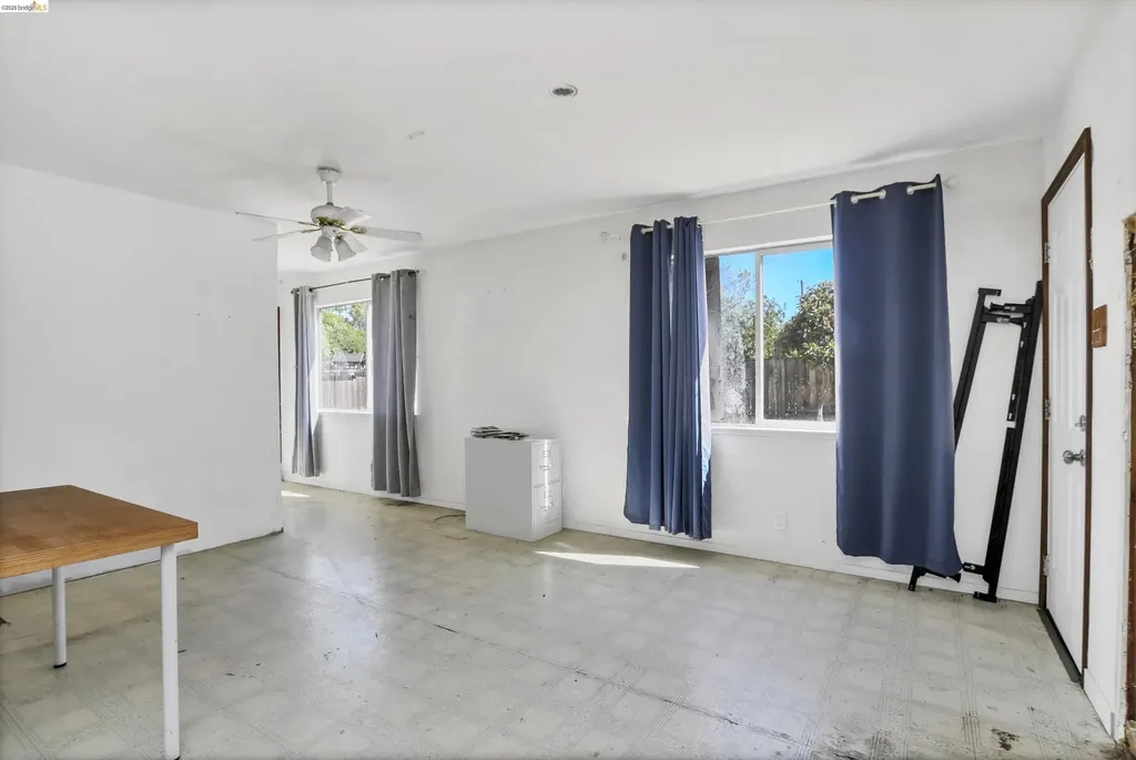 93 Atherton Avenue Pittsburg CA 94565