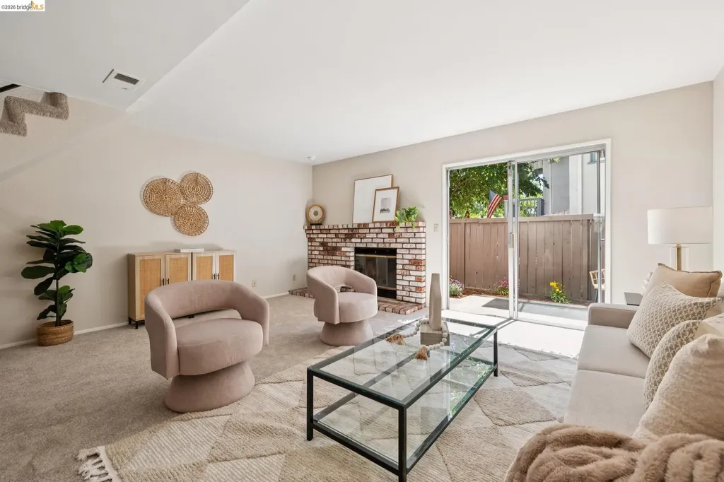 1563 Carpentier San Leandro CA 94577