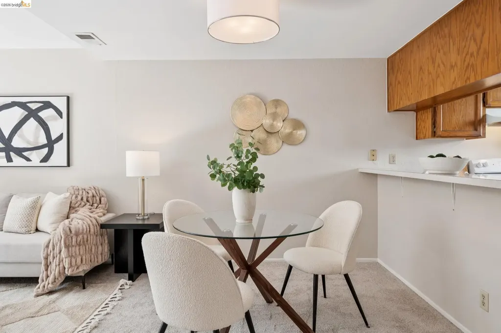 1563 Carpentier San Leandro CA 94577