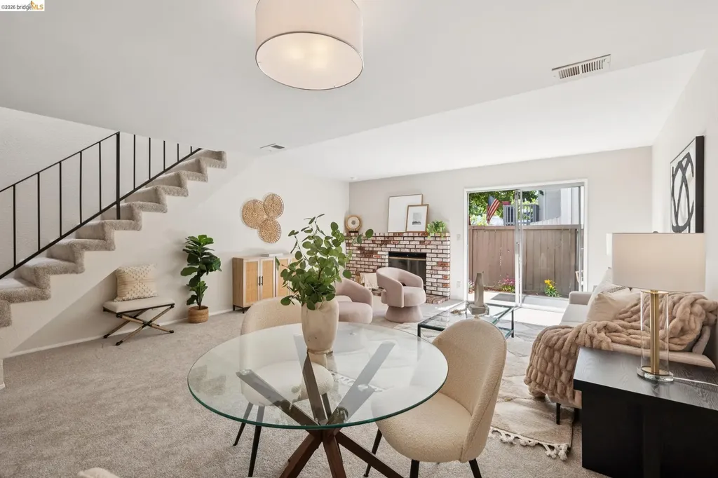 1563 Carpentier San Leandro CA 94577