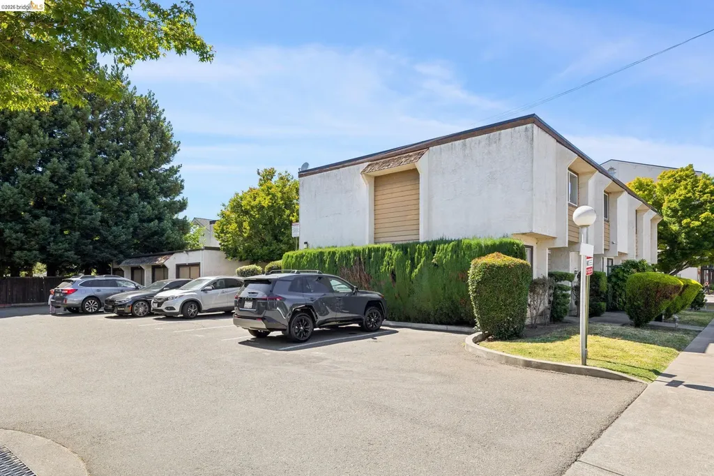 1563 Carpentier San Leandro CA 94577