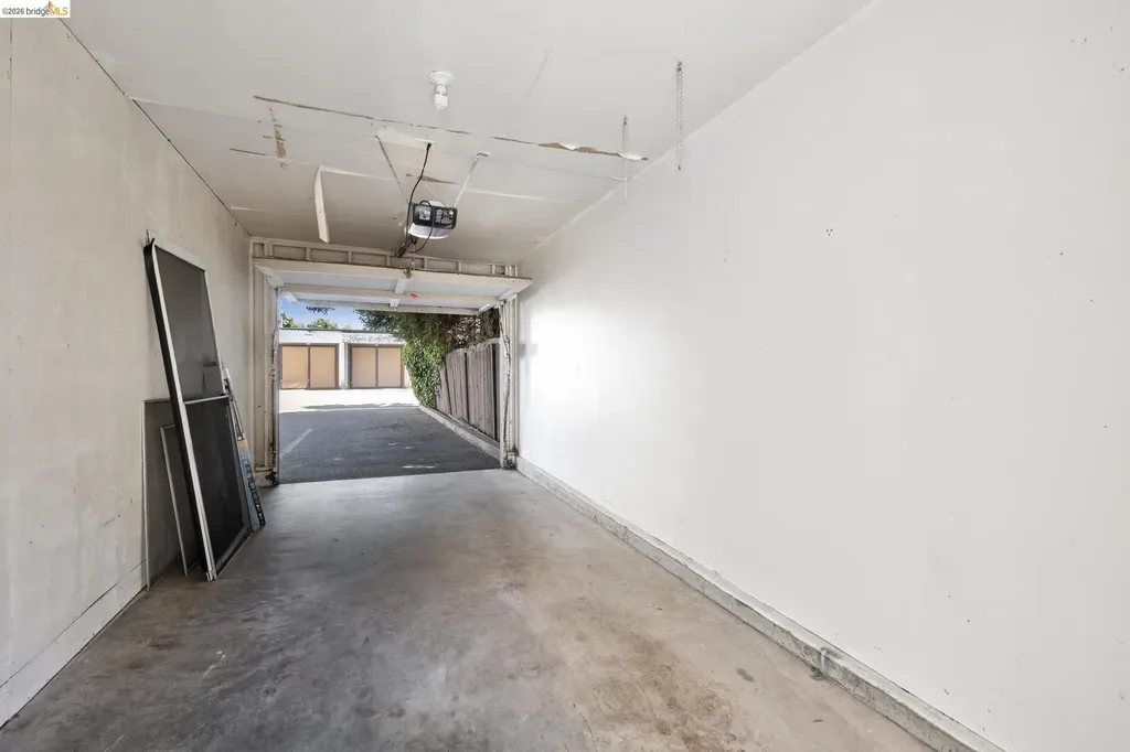 1563 Carpentier San Leandro CA 94577