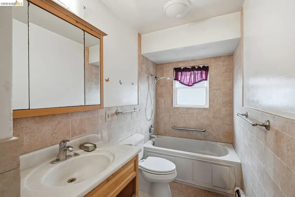 2364 Grant Avenue Richmond CA 94804