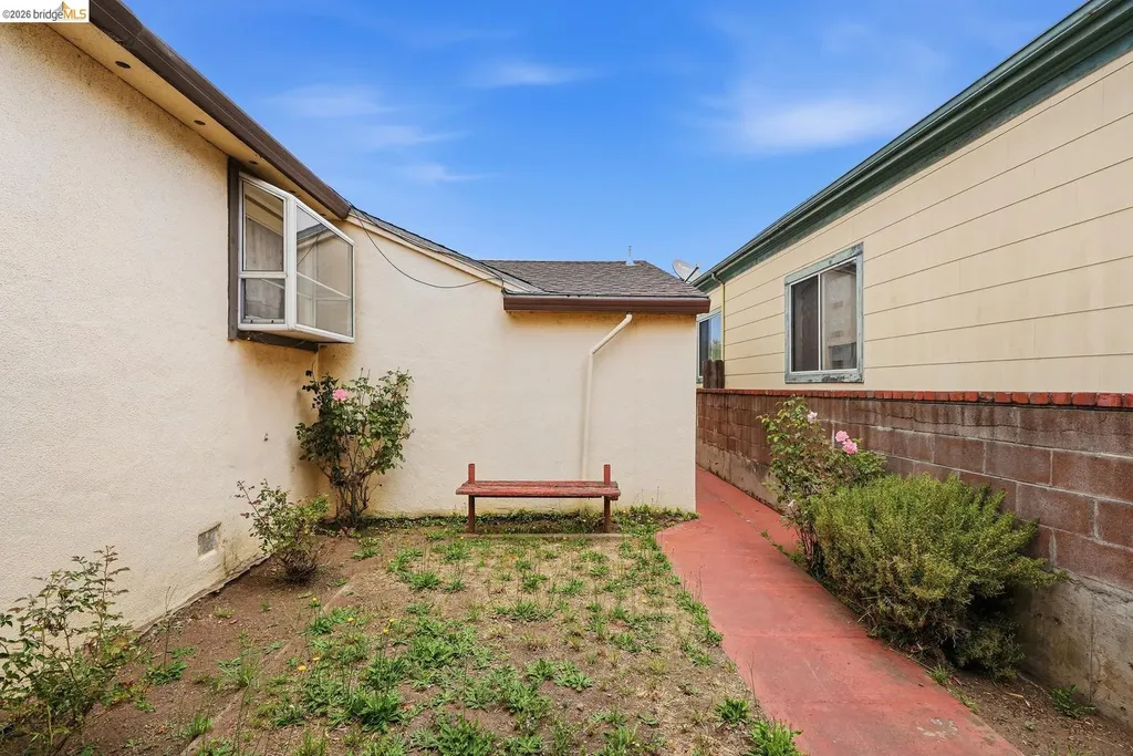 2364 Grant Avenue Richmond CA 94804