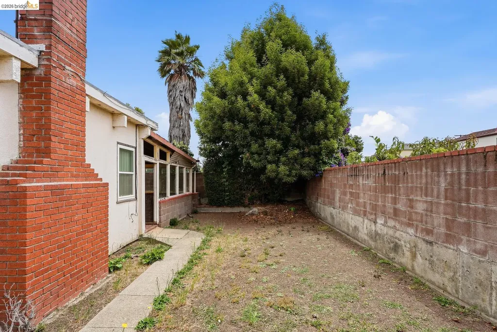 2364 Grant Avenue Richmond CA 94804