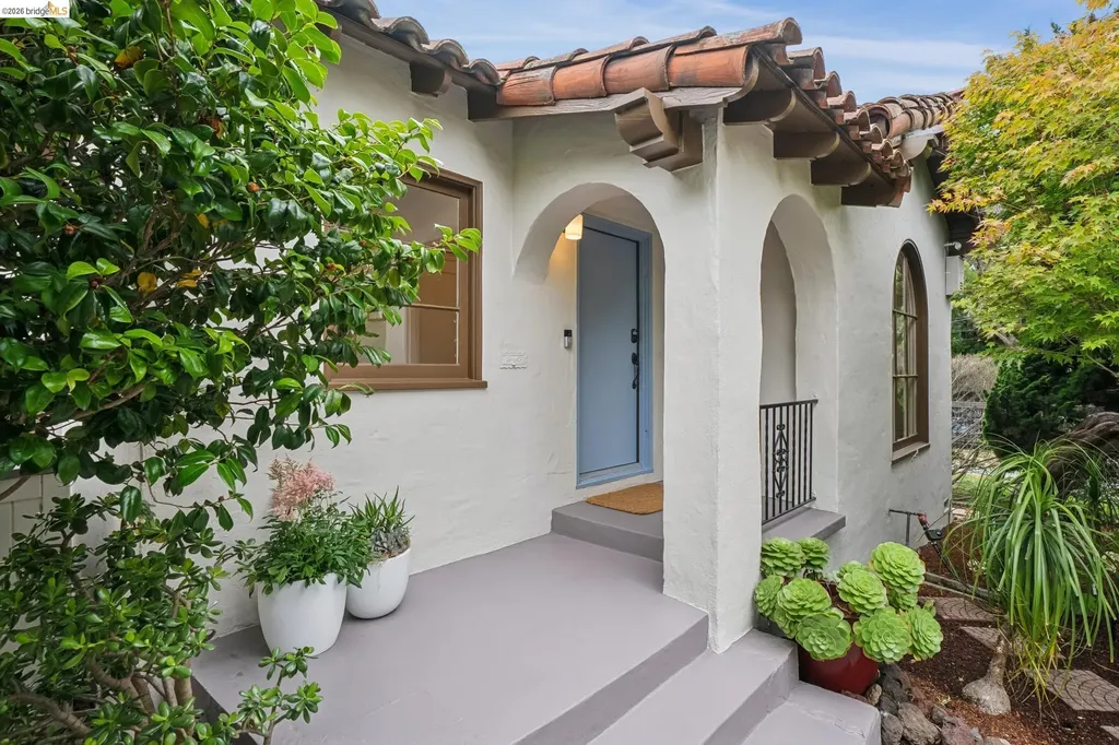 1246 Hopkins Street Berkeley CA 94702