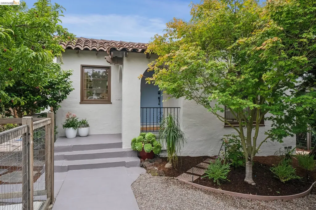 1246 Hopkins Street Berkeley CA 94702