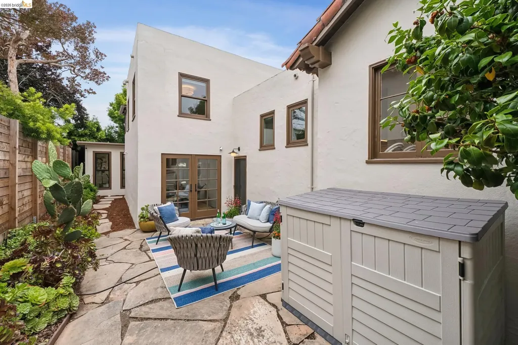 1246 Hopkins Street Berkeley CA 94702