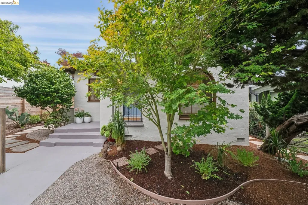1246 Hopkins Street Berkeley CA 94702