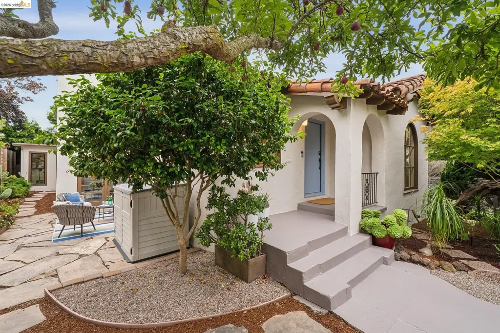 1246 Hopkins Street Berkeley CA 94702