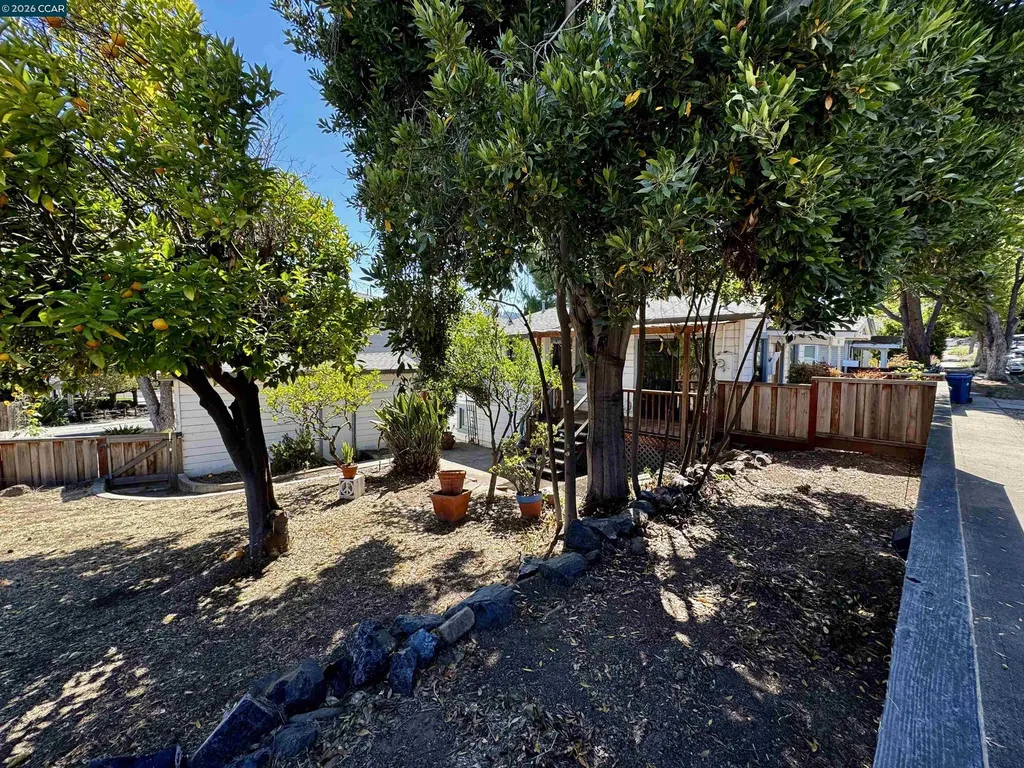 1546 Azalea Avenue Martinez CA 94553