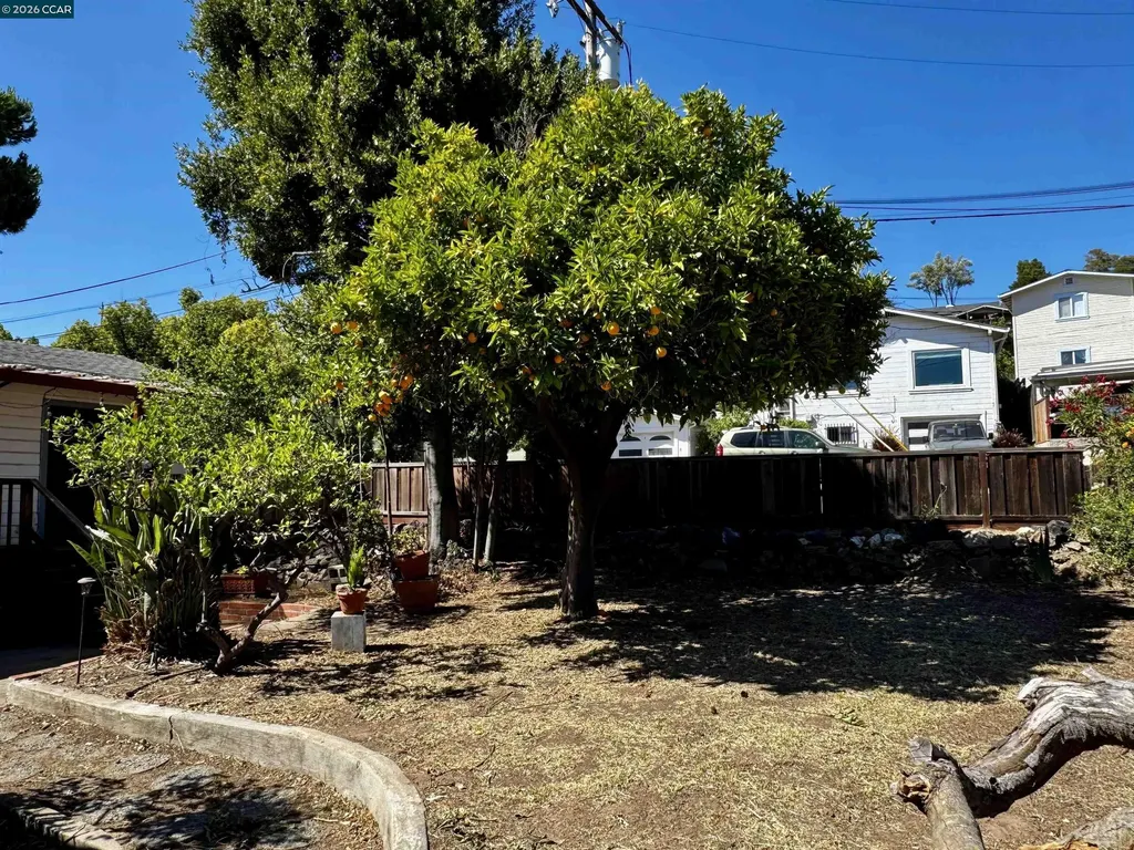 1546 Azalea Avenue Martinez CA 94553