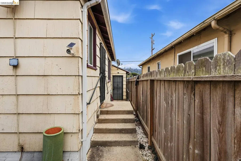 143 42nd Street Richmond CA 94804