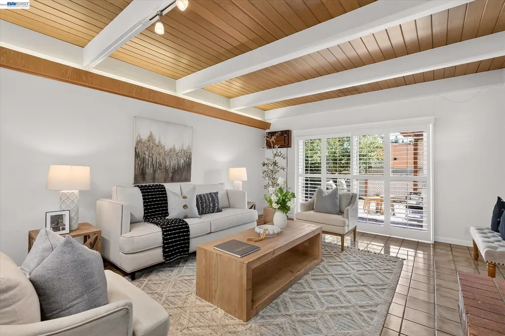 19131 Waverly Avenue San Lorenzo CA 94541