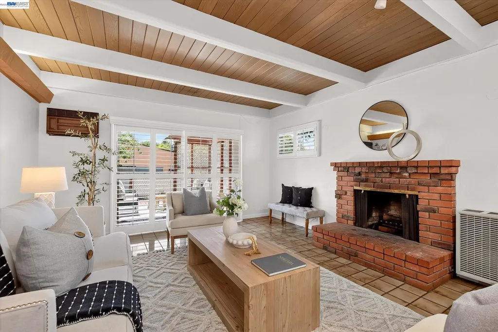 19131 Waverly Avenue San Lorenzo CA 94541