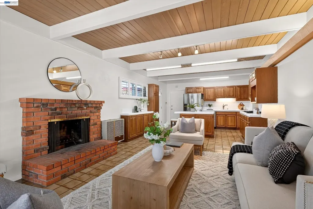 19131 Waverly Avenue San Lorenzo CA 94541