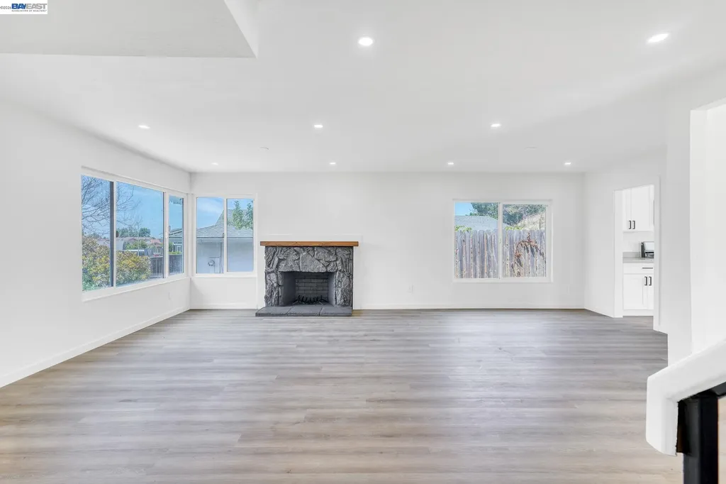 1211 Donald Drive Rodeo CA 94572