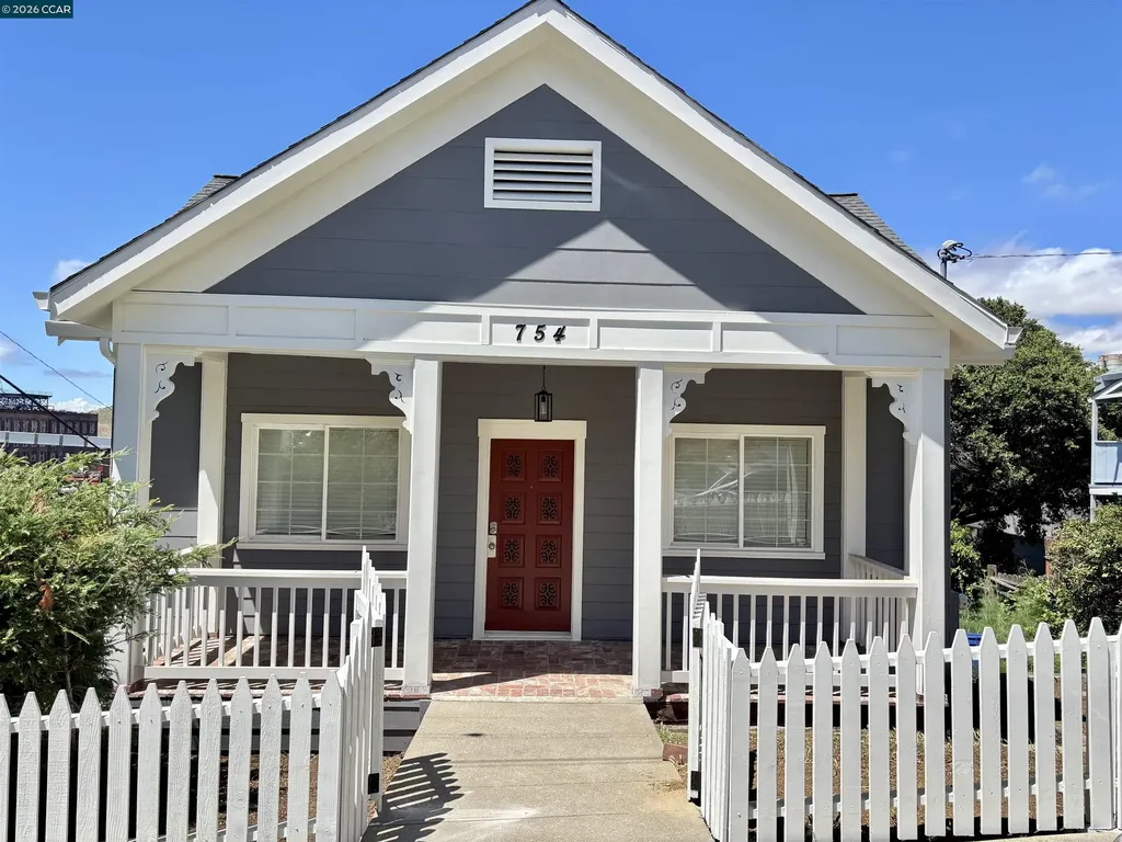 754 Alhambra Street Crockett CA 94525