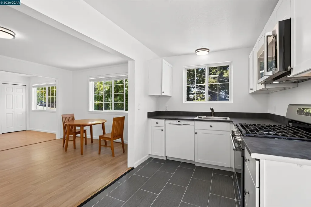 754 Alhambra Street Crockett CA 94525