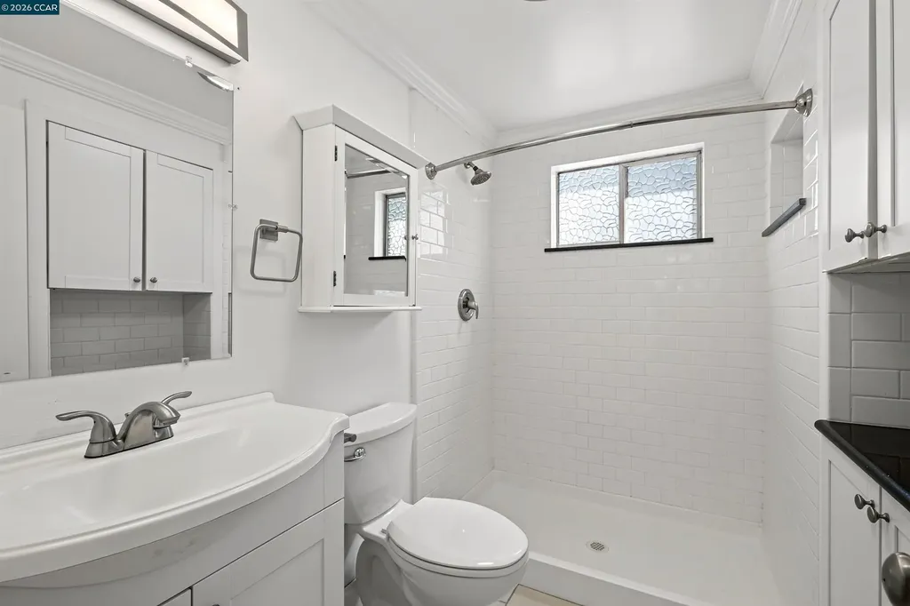 754 Alhambra Street Crockett CA 94525