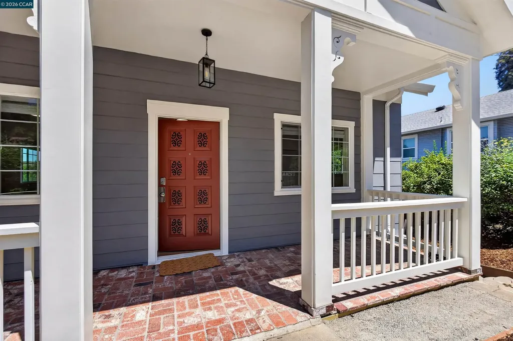 754 Alhambra Street Crockett CA 94525