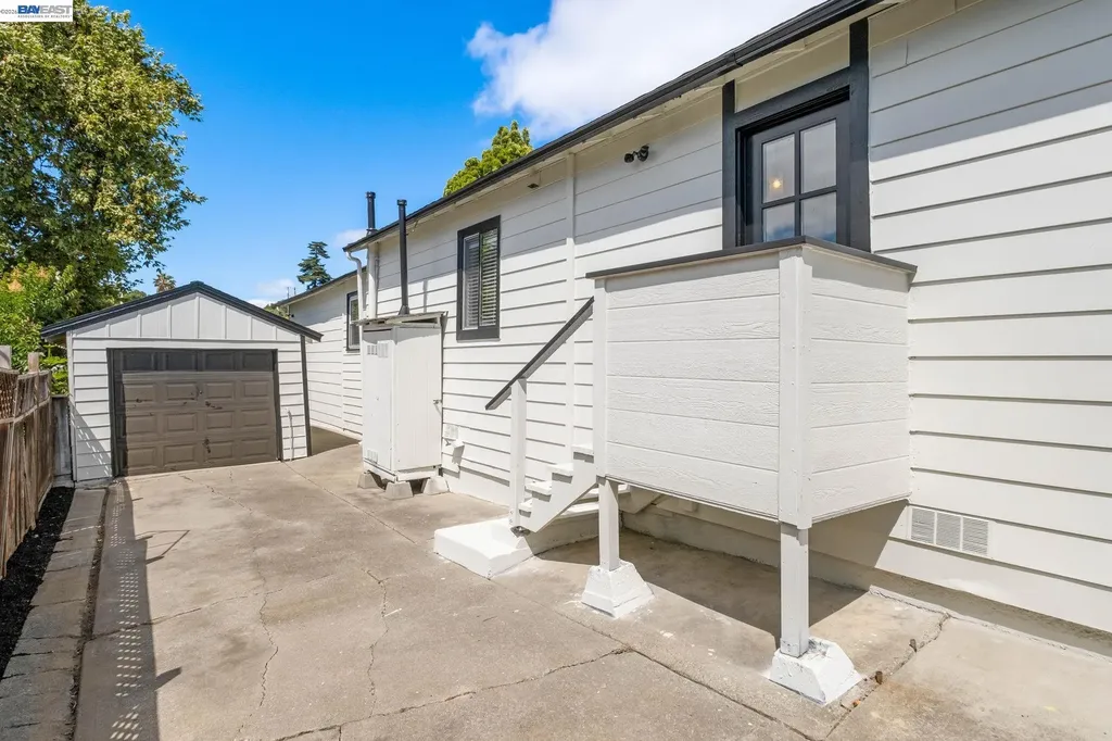 2231 Lasalle Street Martinez CA 94553