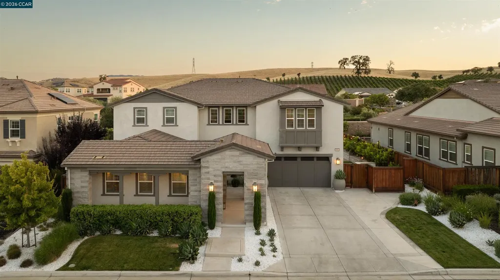 1993 Old Vine Place Brentwood CA 94513