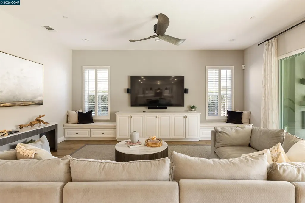 1993 Old Vine Place Brentwood CA 94513