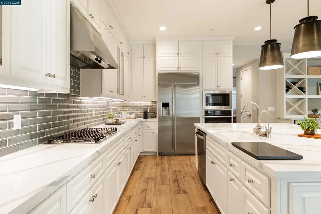 1993 Old Vine Place Brentwood CA 94513