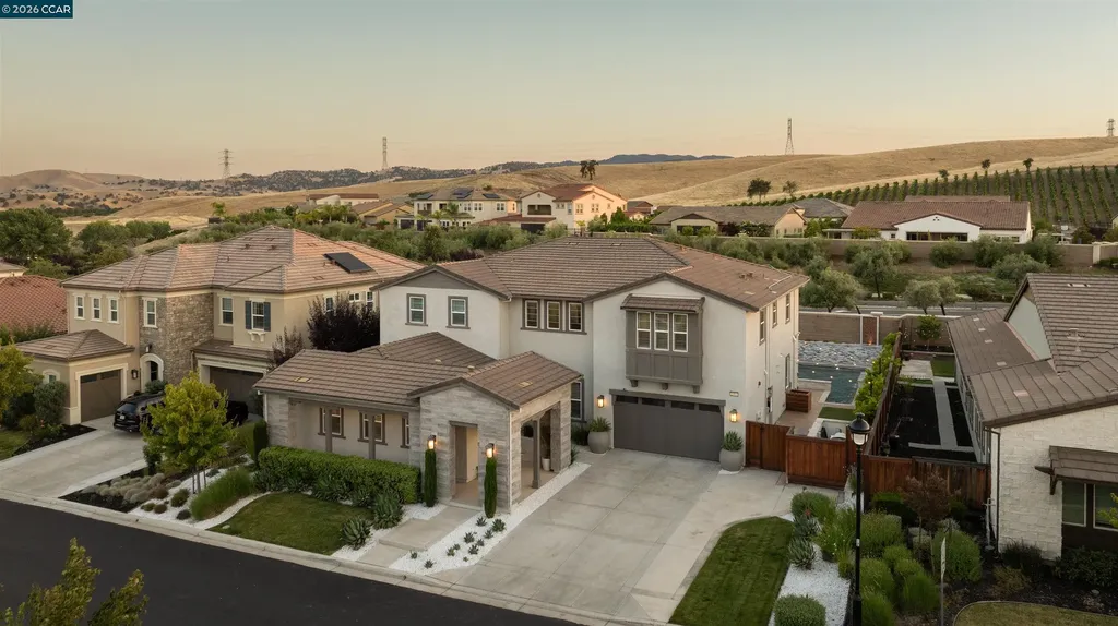1993 Old Vine Place Brentwood CA 94513