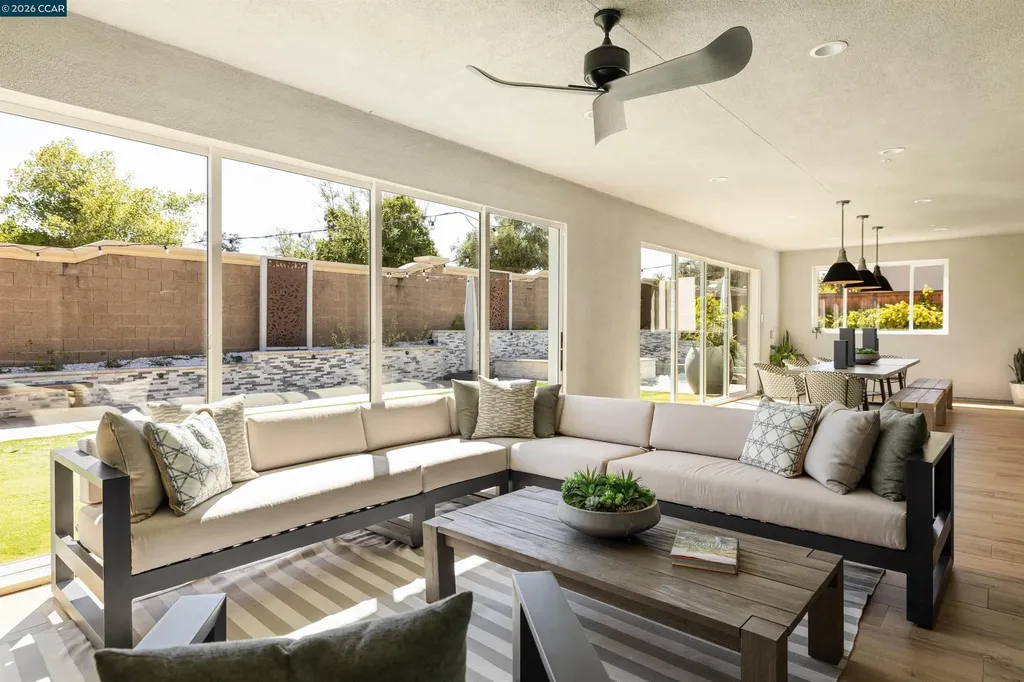 1993 Old Vine Place Brentwood CA 94513