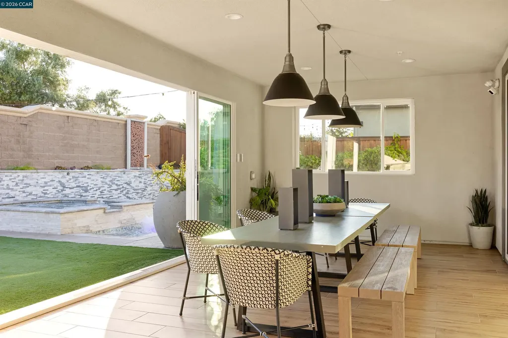 1993 Old Vine Place Brentwood CA 94513