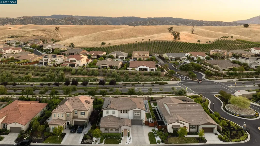 1993 Old Vine Place Brentwood CA 94513