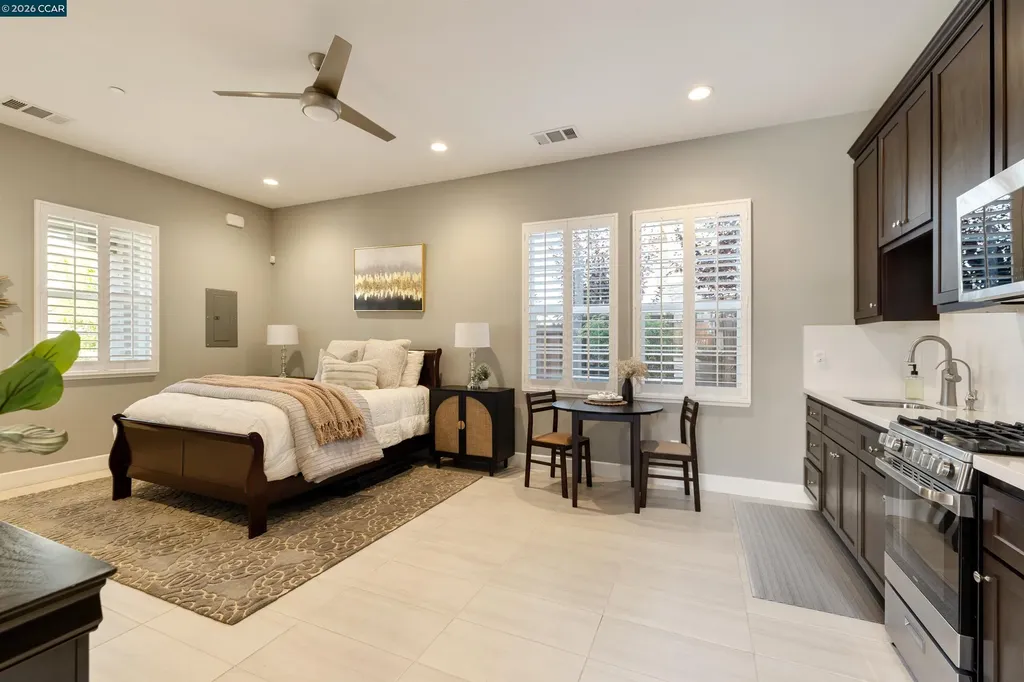 1993 Old Vine Place Brentwood CA 94513
