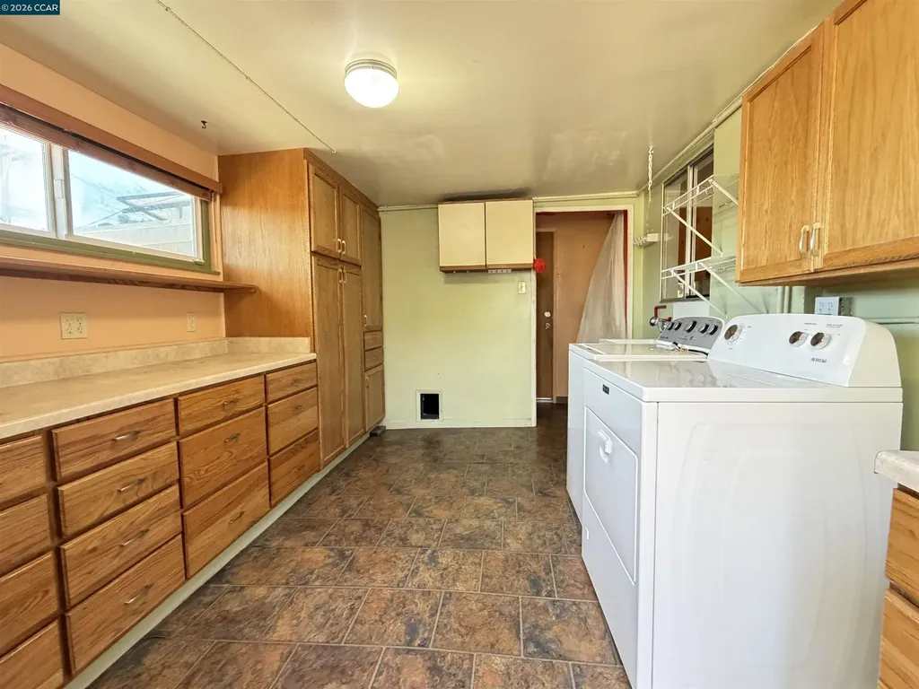 4072 Saint James Drive El Sobrante CA 94803