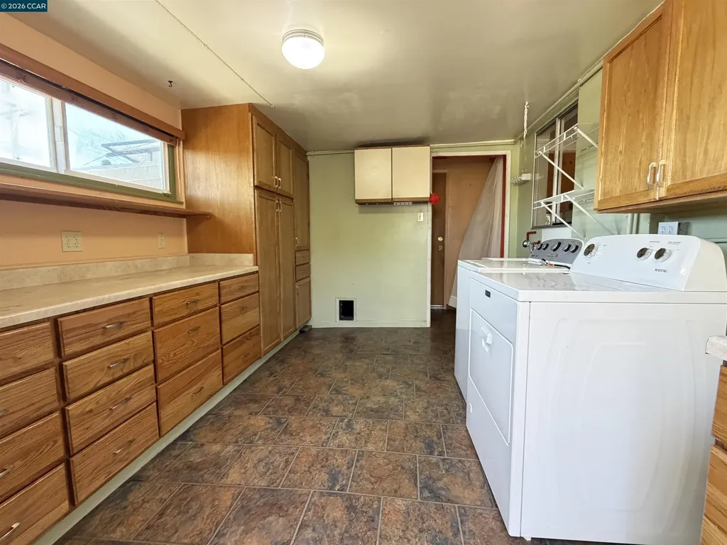 4072 Saint James Drive El Sobrante CA 94803