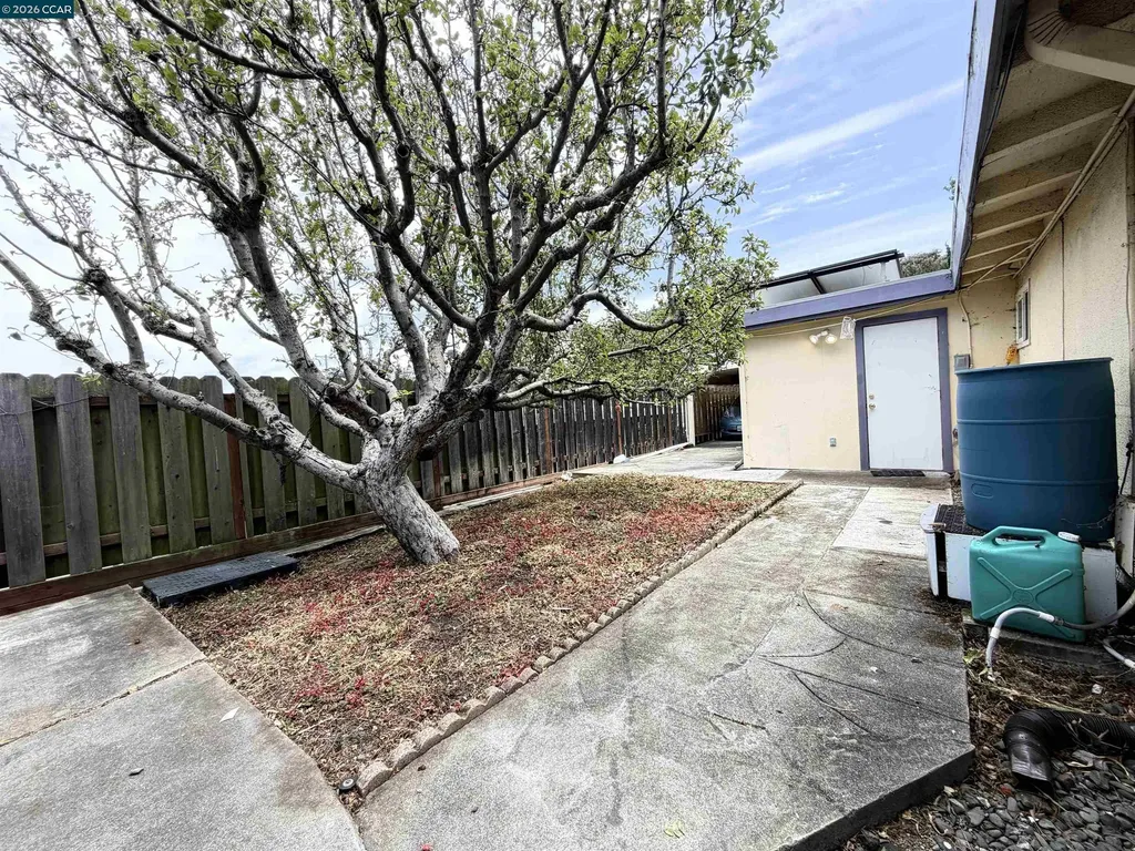 4072 Saint James Drive El Sobrante CA 94803