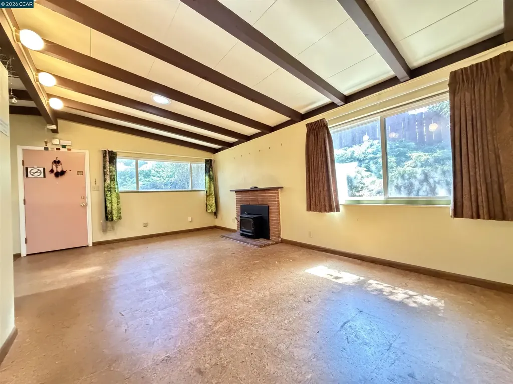 4072 Saint James Drive El Sobrante CA 94803