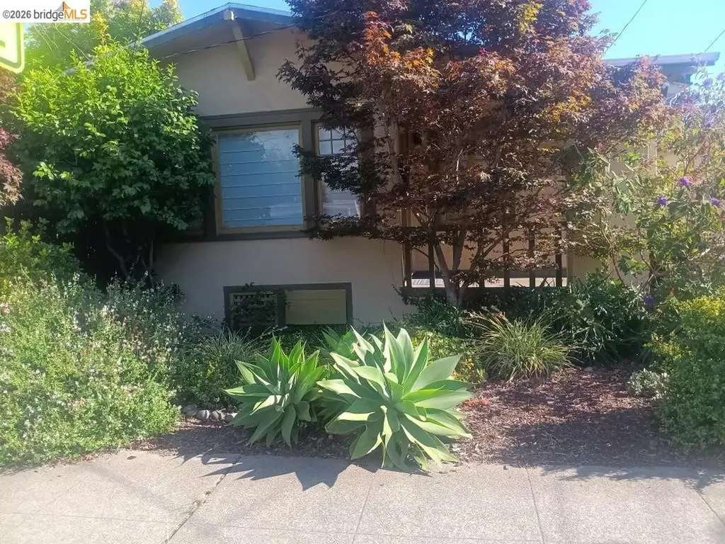 915 39th Street Oakland CA 94608