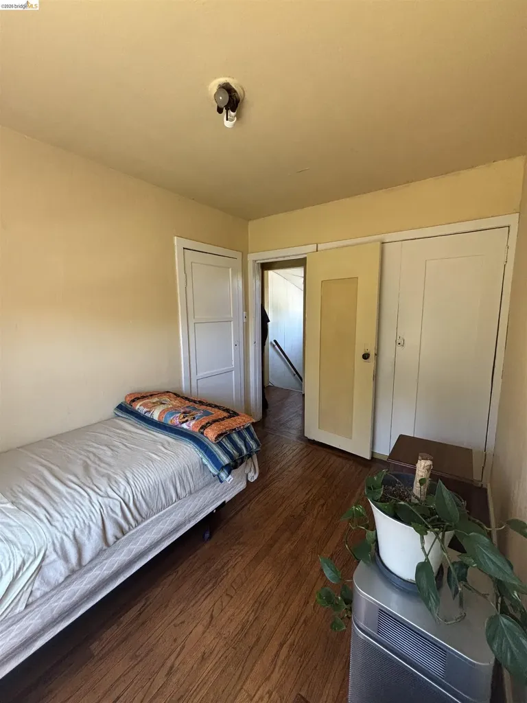 915 39th Street Oakland CA 94608