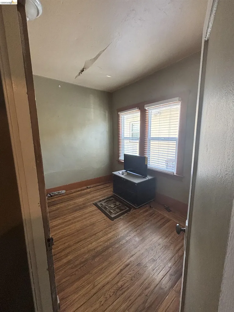 915 39th Street Oakland CA 94608