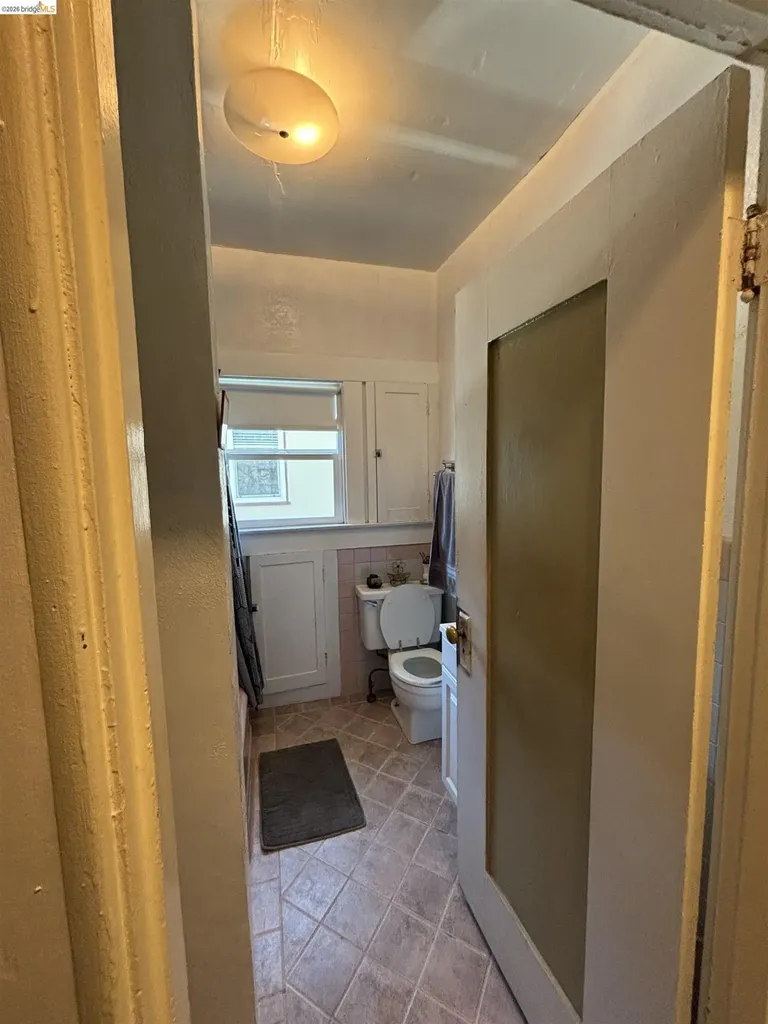 915 39th Street Oakland CA 94608