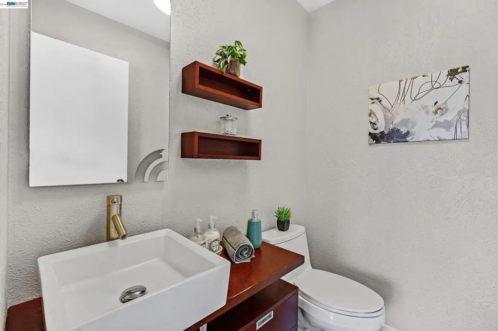 36671 Ponderosa Court Newark CA 94560
