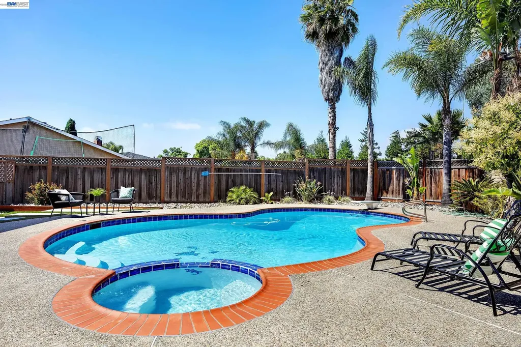 36671 Ponderosa Court Newark CA 94560