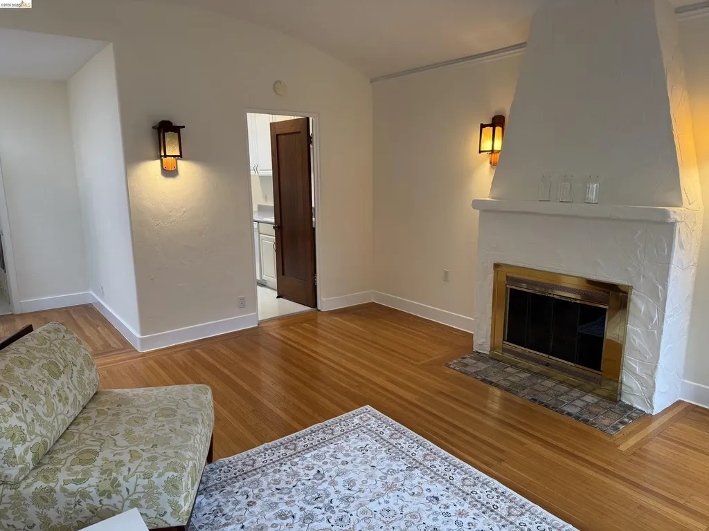 2444 Virginia Berkeley CA 94709