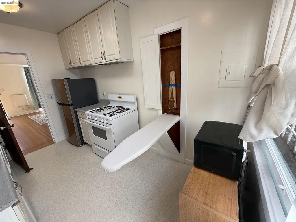 2444 Virginia Berkeley CA 94709