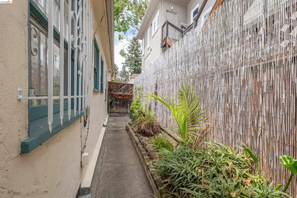 2444 Virginia Berkeley CA 94709