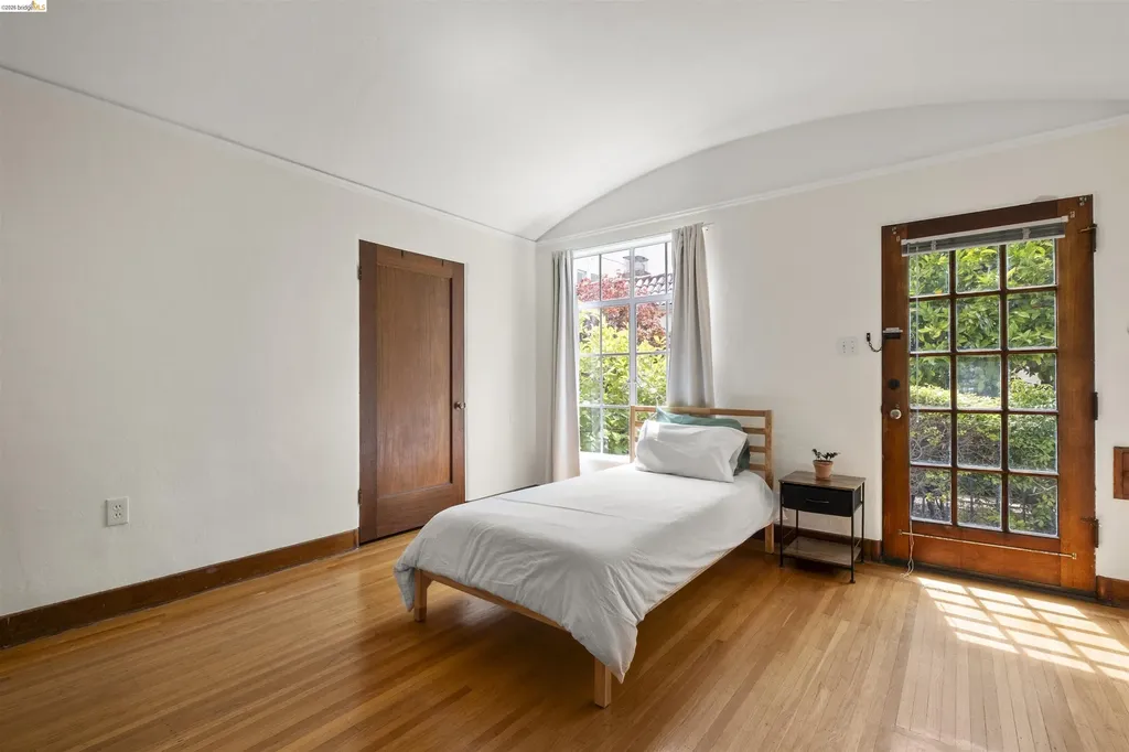 2444 Virginia Berkeley CA 94709